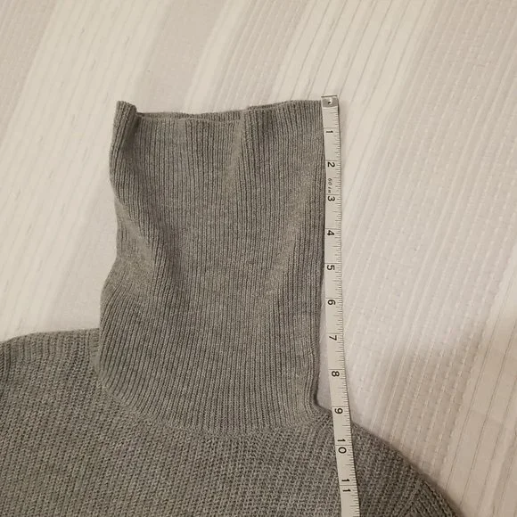 NWT Lulus Snuggled Up Light Grey Knit Turtleneck Midi Sweater Dress, XS - Picture 13 of 16
